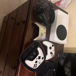 Xbox Series S Bundle With Two Controllers and A10 Headphones
