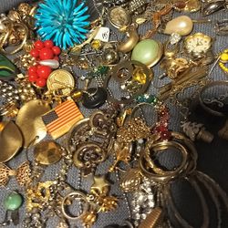 Gorgeous Lot Of Jewelry Crafting Harvest For DEBBIE P