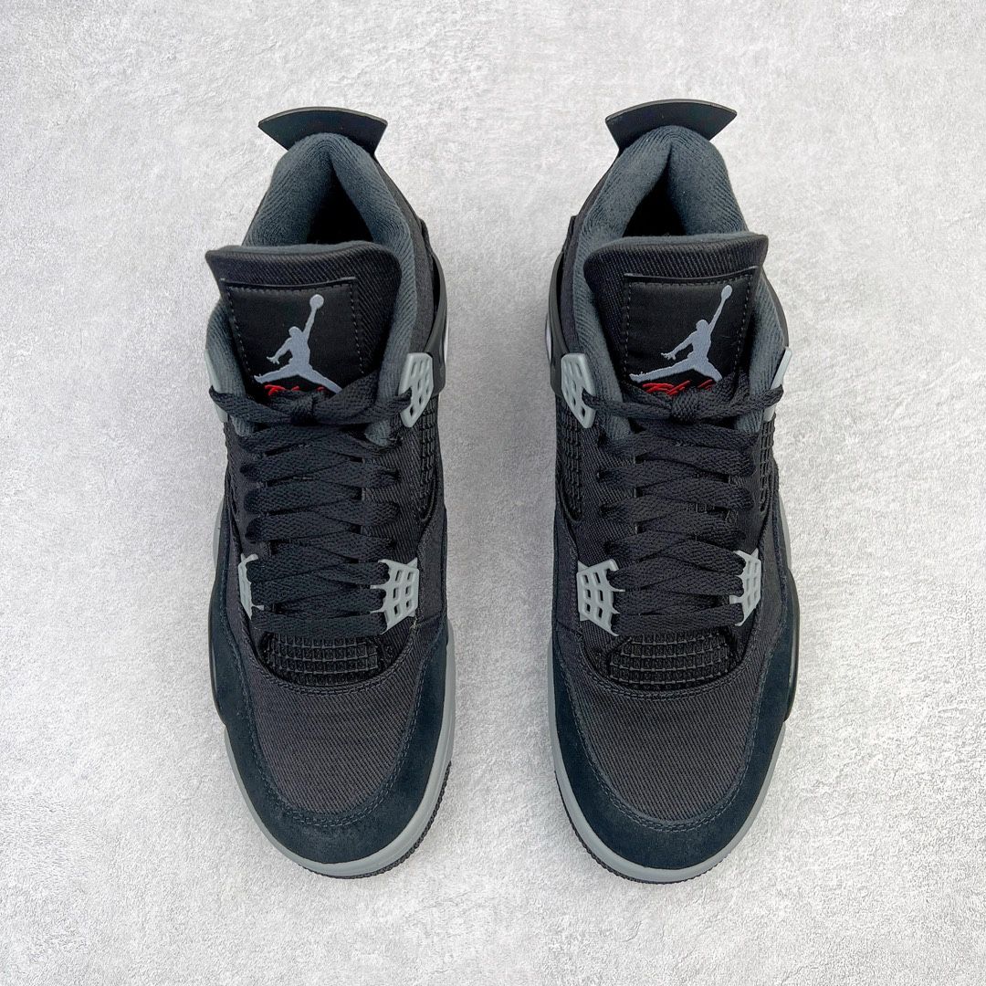 Cool black Air Jordan 4, a versatile fashion shoe