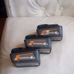 Baterías RIDGID Las 3 Por 130 Dólares 
