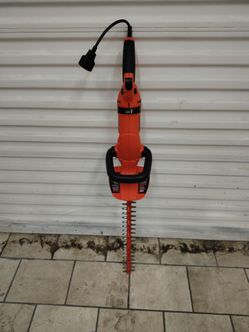 Black and Decker hedge trimmer new