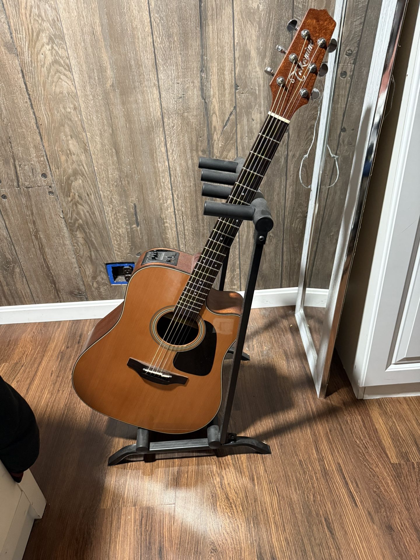 Takamine P1DC Dreadnought