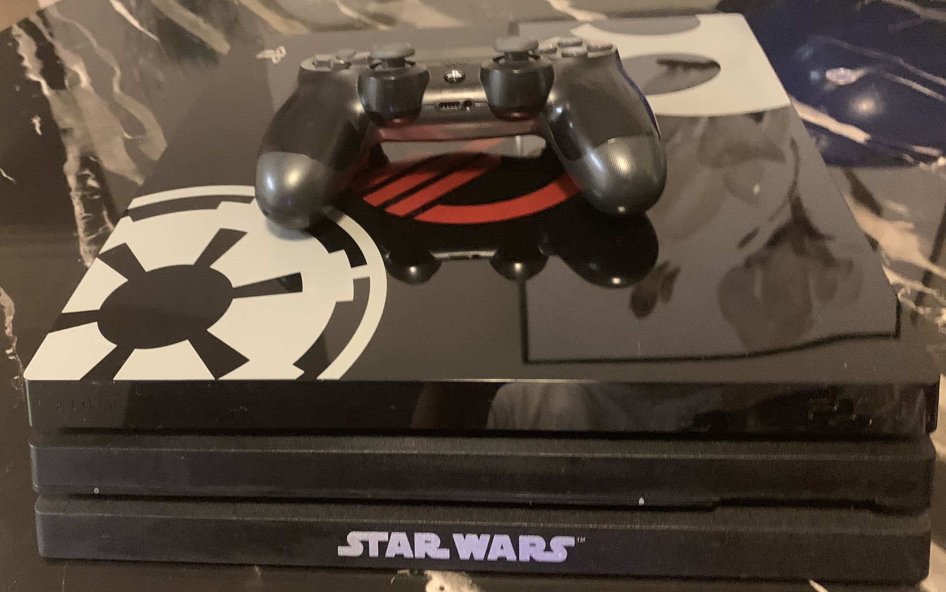 PS4 PRO Star Wars edition