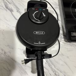 Bella Waffle Maker