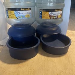 New Petmate Le Bistro Gravity Feeders