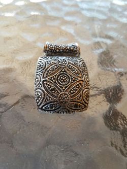 Silver necklace pendant