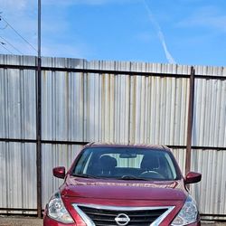 2016 Nissan Versa SV Sedan 4D