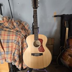 GUILD F2512E 12 STRING ELECTRIC/ACOUSTIC  GUITAR 