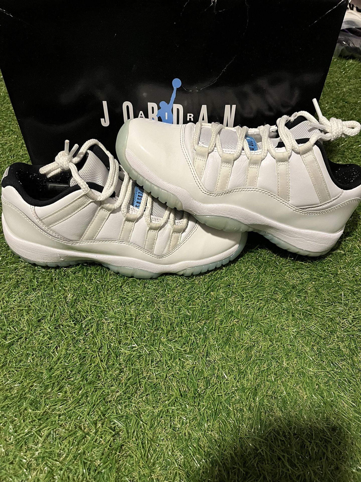 JORDAN 11 RETRO LOW “LEGEND BLUE” 7Y