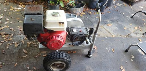 390 honda power Washer....runs...no Wand