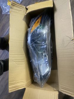 2015 2016 2017 Toyota Camry Headlight New Passenger Side