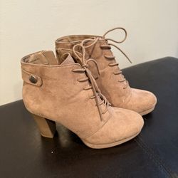 Women Boots - Fall 