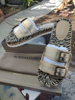 BCBG SANDALS...WOMENS 9.5