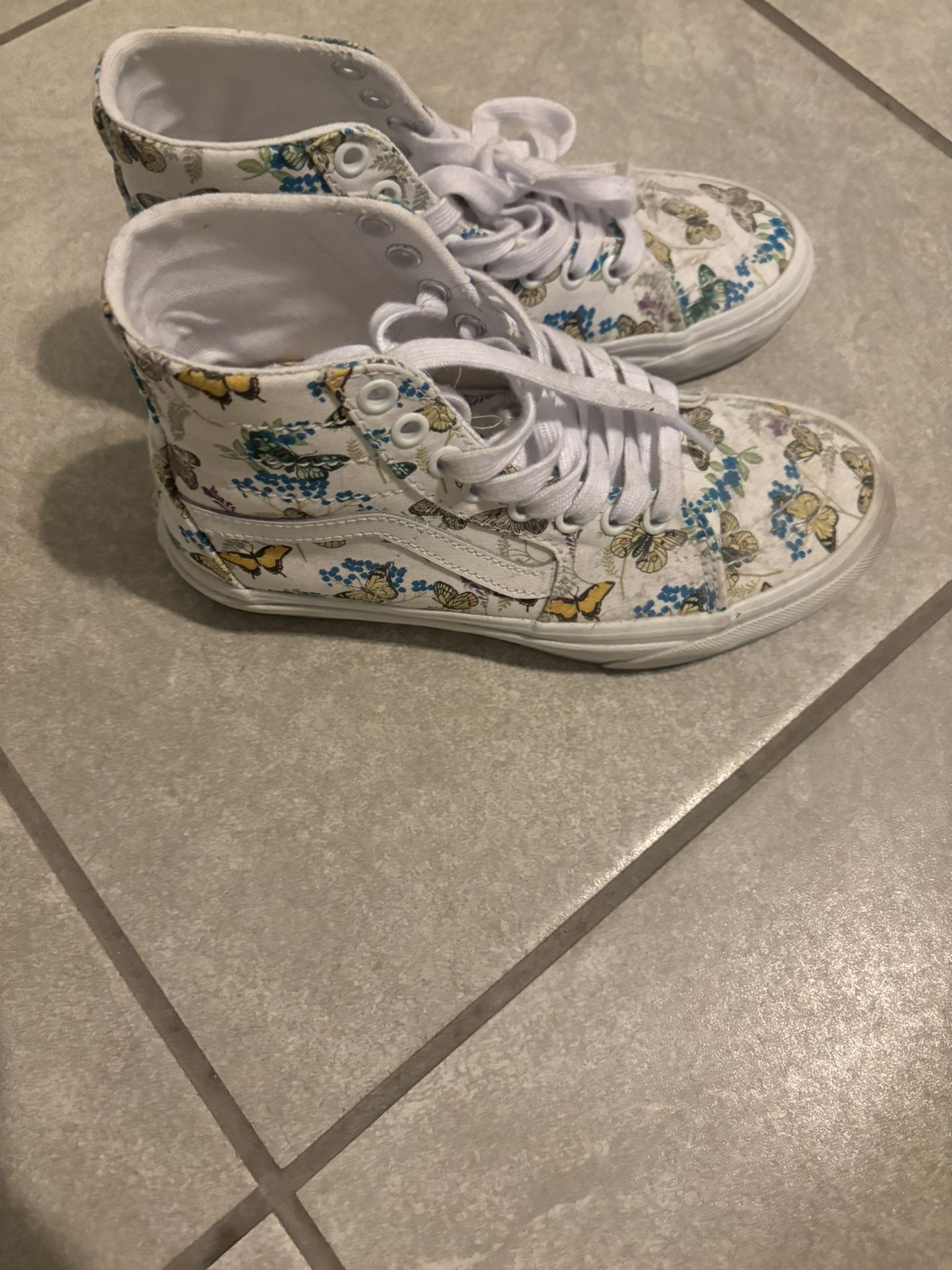 Butterfly Vans Size 6