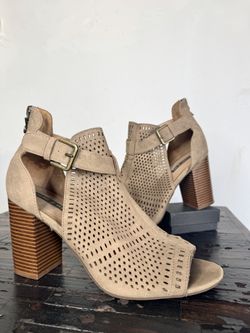 Parker & Sky Tan Cut-Out Block Heel Sandals – Women’s Size 10