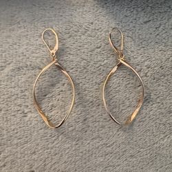 14k Gold Drop Earrings 