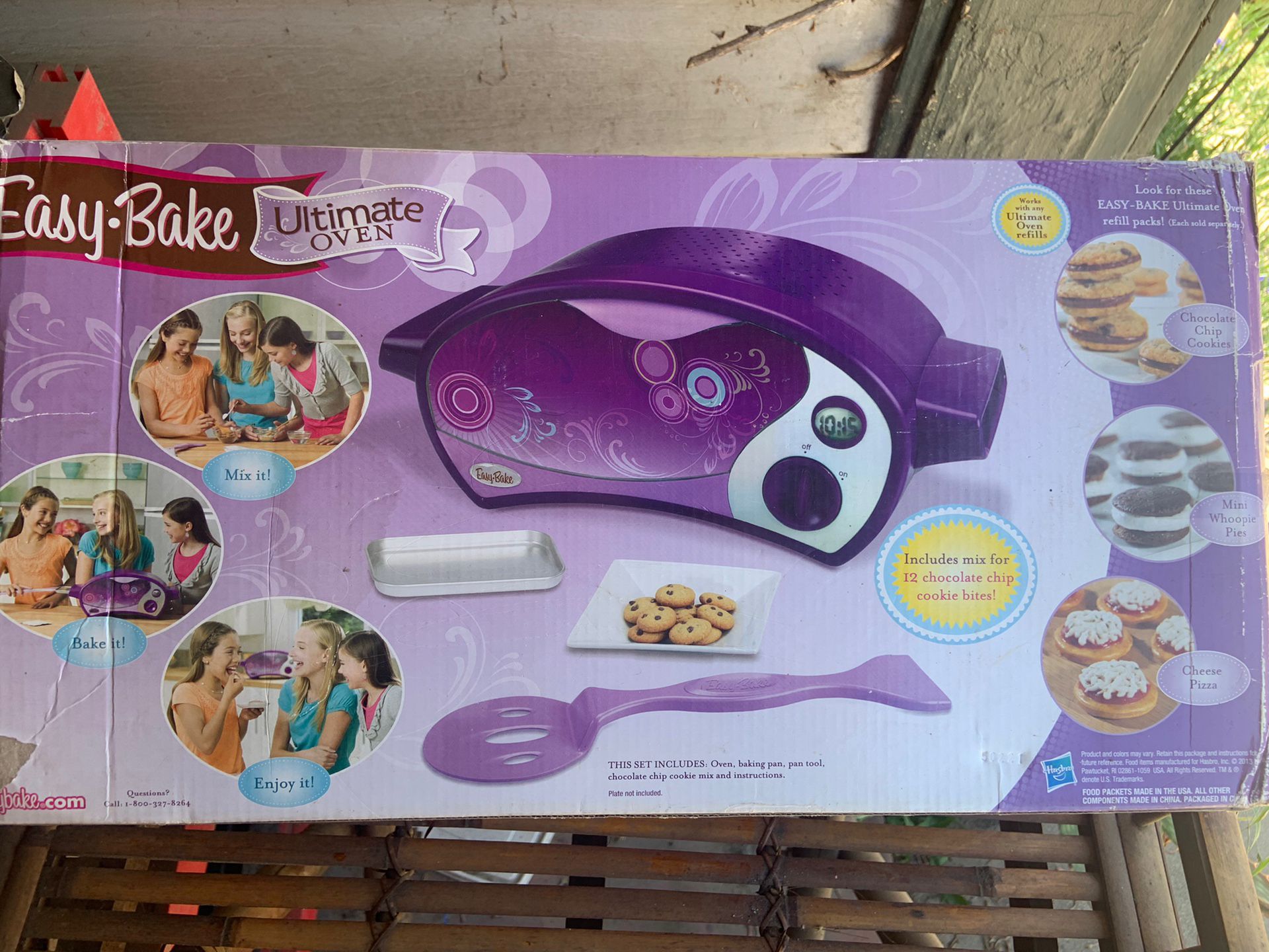 Easy Bake Oven 