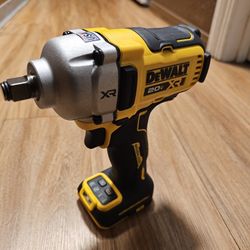 DEWALT 20VMAX XR BRUSHLESS MOTOR-1/2- BRUSHLESS-MID RANGE IMPACT BRAND NEW TOOL ONLY 