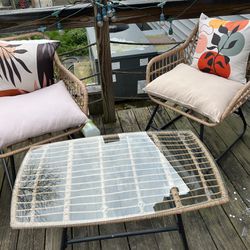 Woven Basket Style Patio Furniture
