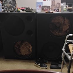 Black DJ Speakers 50 Inches 
