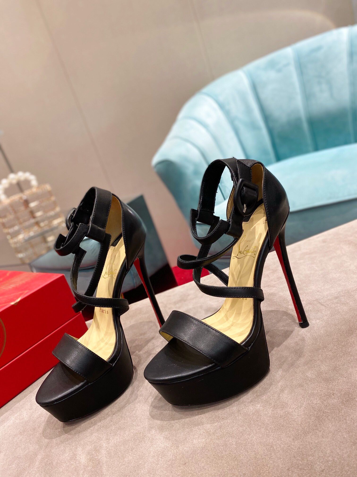 Christian Louboutin Women’s Shoe With Box 2025 New