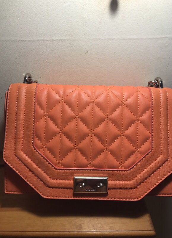 Nine West quilted orange silver chain like Chanel boy style!