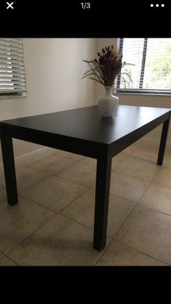 8-10 seater dining table