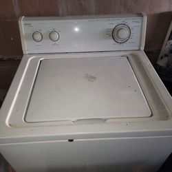 Kirkland Signature Washing Machine And Whirlpool Natural Gas Dryer