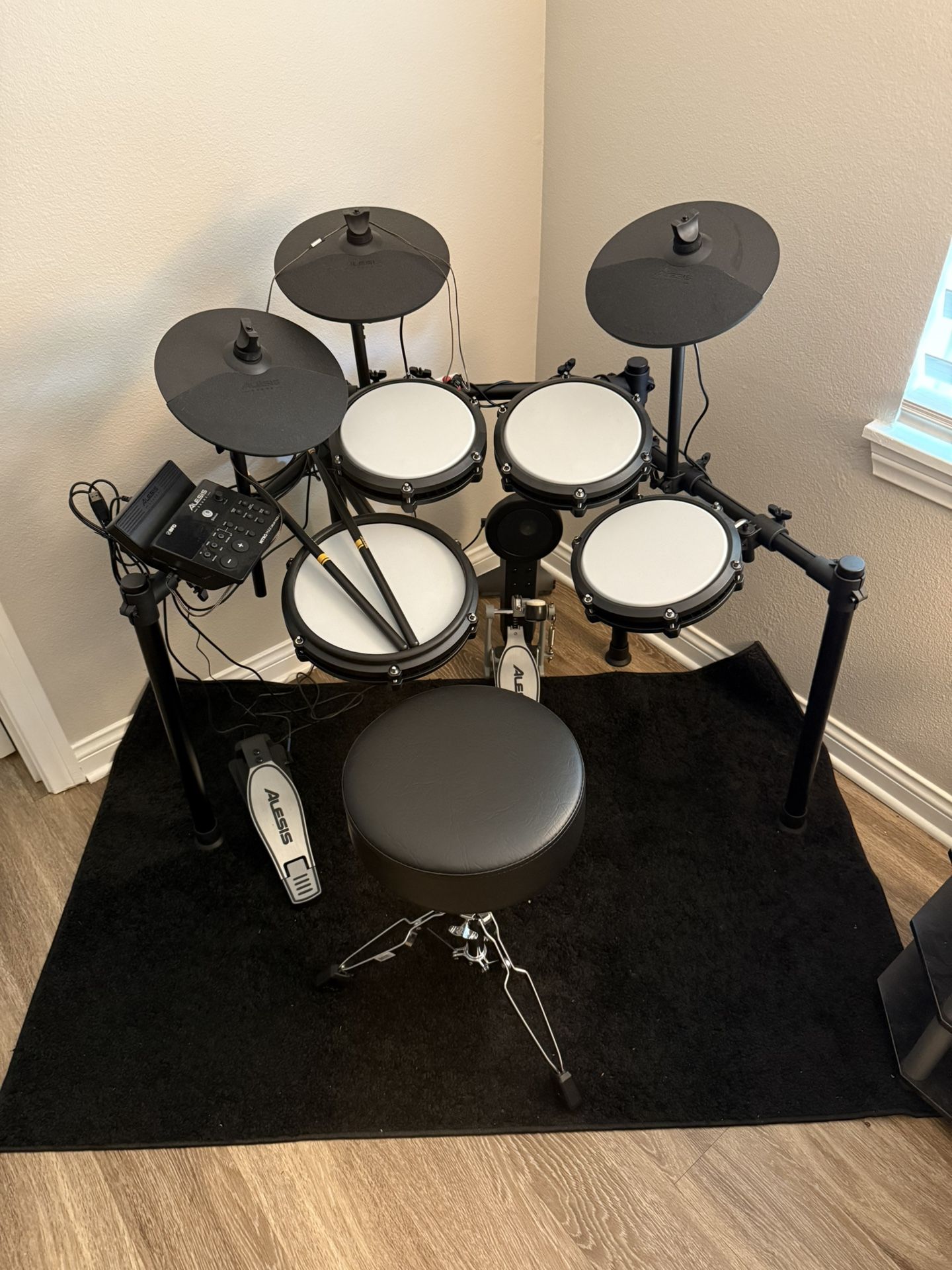 Alessis NITRO Drum set