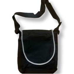 Black Nylon Messenger Bag Crossbody Shoulder Bag Adjustable Strap Utility Travel