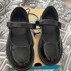 Girl Shoes Size 11 