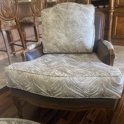 Brashear Chair/Oversized Elegance