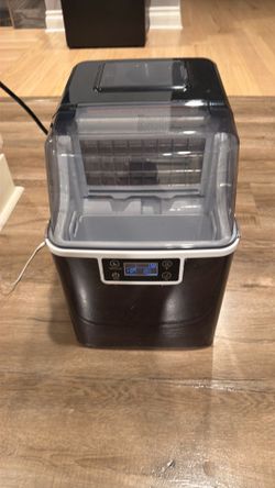 Ice maker