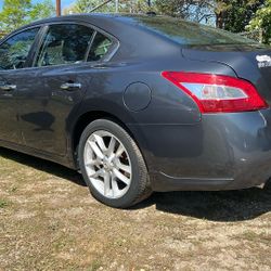 2009 Nissan Maxima