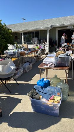 Burlington Way, Menifee, Garage Sale today-Saturday 5/21-5/23