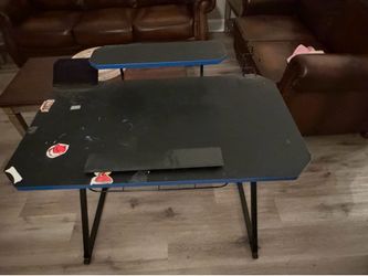Used gaming desk