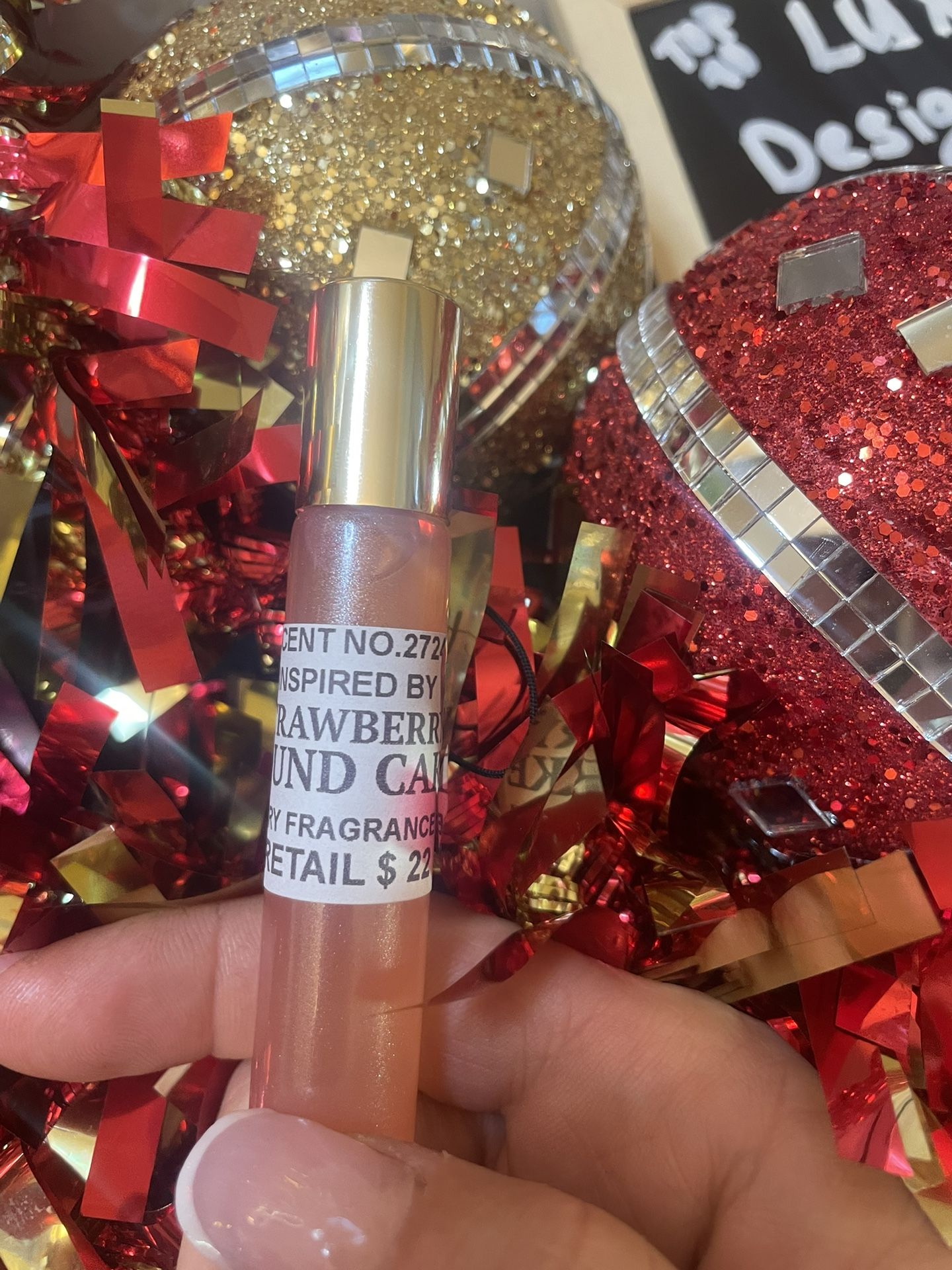 🎄✨ Perfect Christmas Gift! ✨🎄 STRAWBERRY SHORTCAKE Organic Roll-On Perfume Oil 📍 Durango and 215  💖 Strawberry Shortcake – A delightful fragrance 