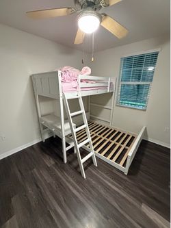 Bunk bed full with twin on top