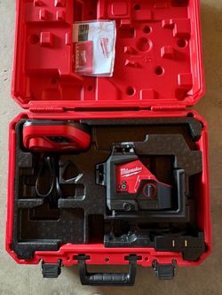 Milwaukee M12 laser