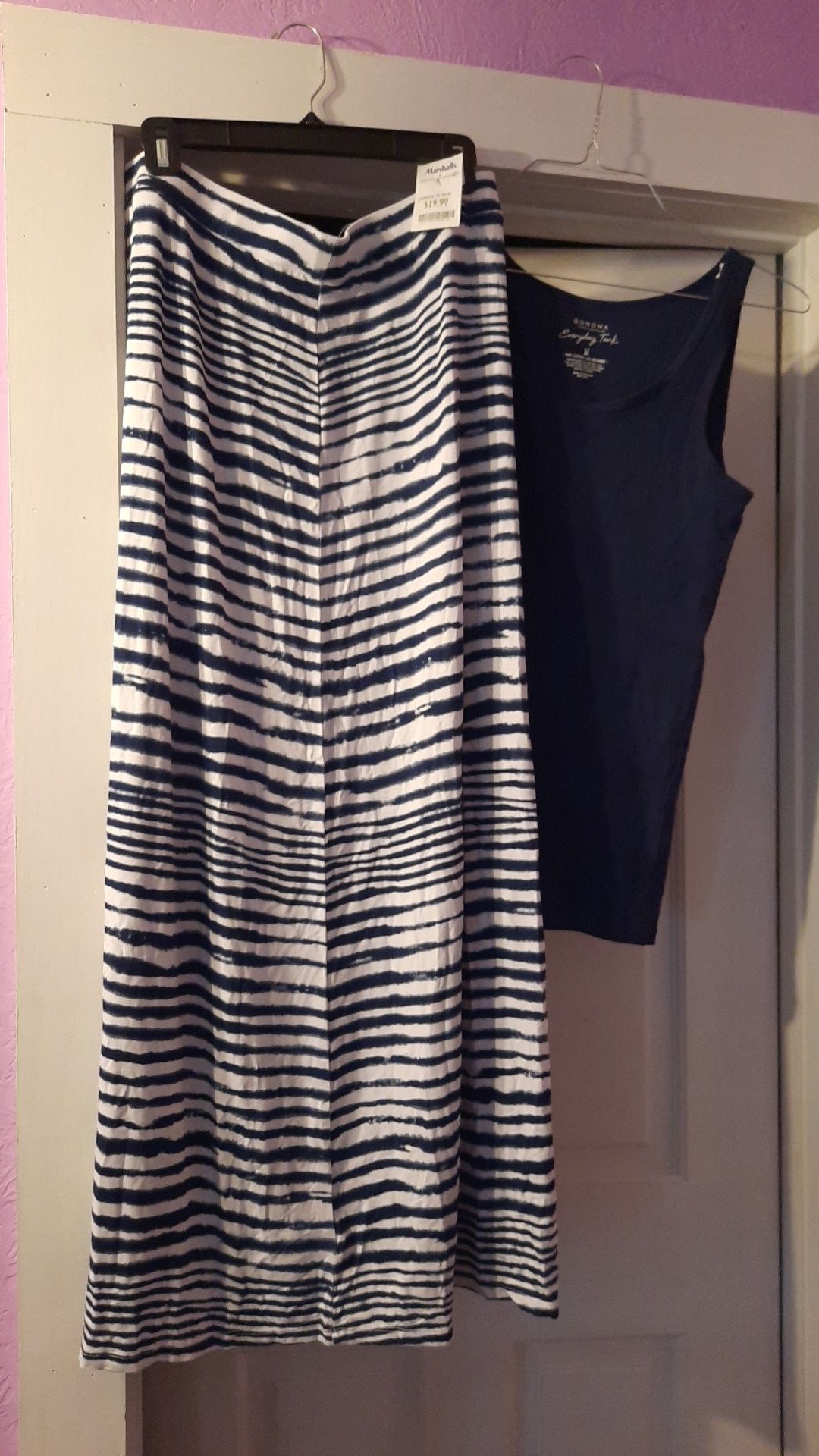 Ladies skirt size large and tank top