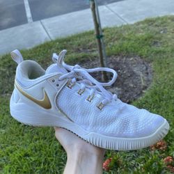 Nike Air Zoom Hyperace 2 Volleyball Shoe white/metallic gold Women’s Size 8