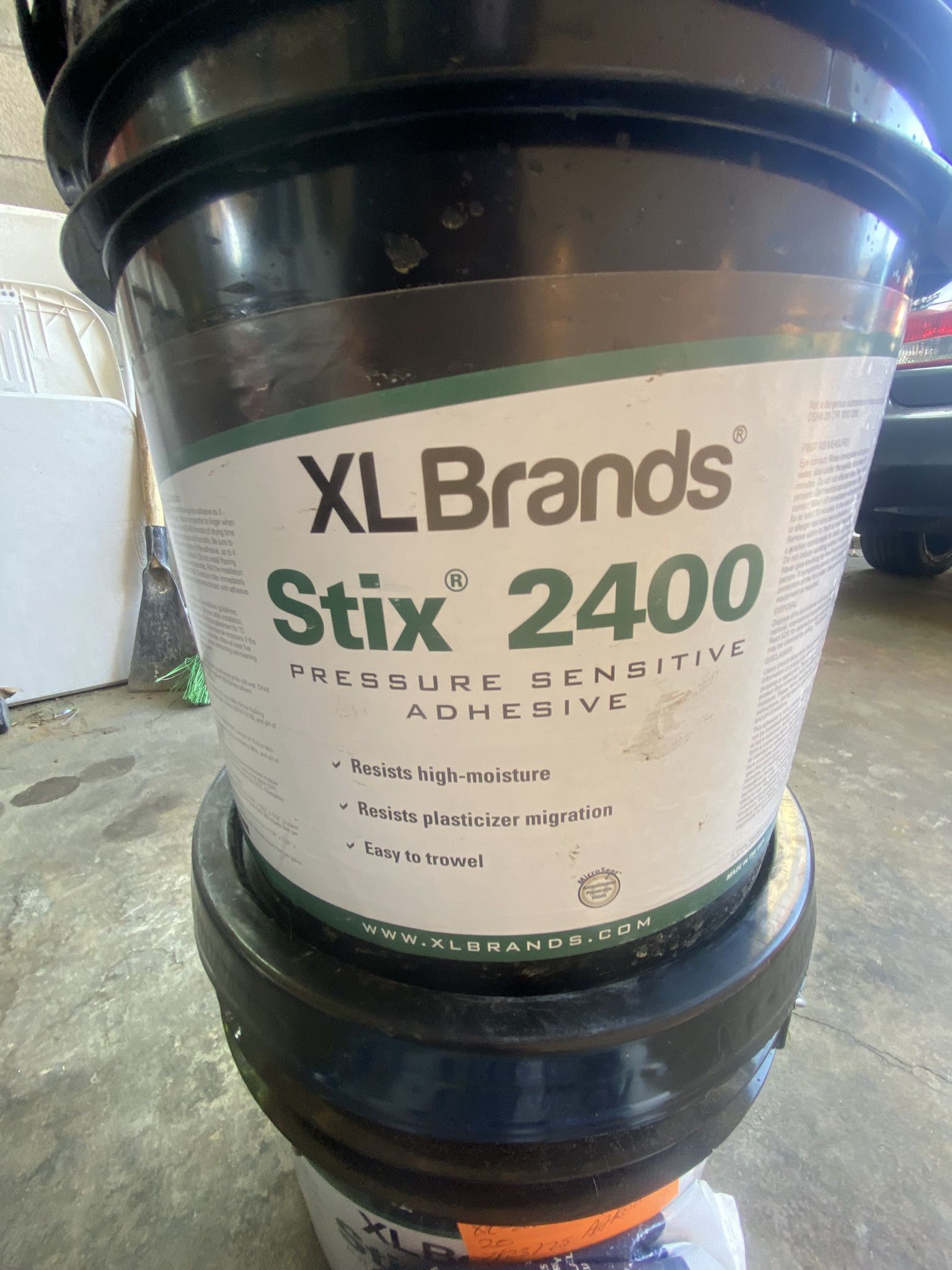 Venta De Glue Para Piso LVT a Buen Precio Y Cemento Para Anivelar