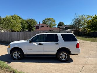 2005 Ford Explorer