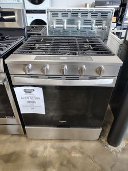 Whirlpool gas range stove