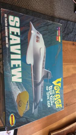 Voyage to the bottom of the sea. Model