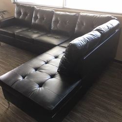 Vintage Black Sectional / couch /Living room set