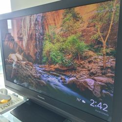 55" Panasonic Flatscreen TV
