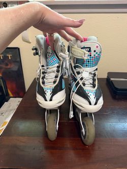 Women’s Roces White Inline Skates Size 8 With Elbow And Knee Pads Size Large