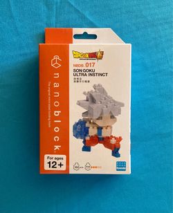 Dragon Ball Super Nanoblock Son Goku Ultra Instinct Figure