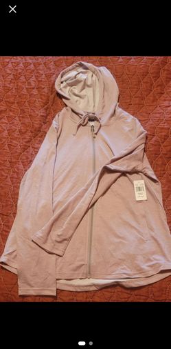 New 32 Degrees Cool woman Medium zip up hoodie